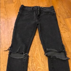 american eagle ripped jeans